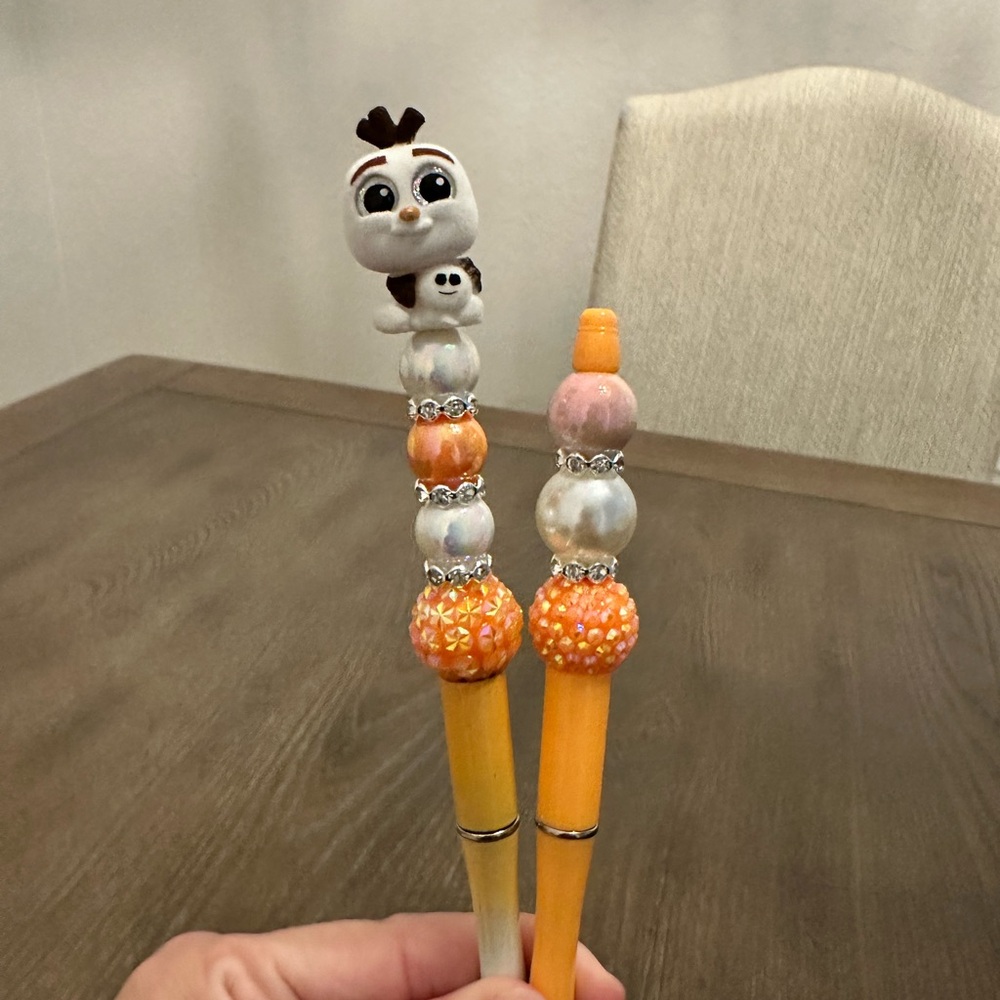 Disney‎ Doorables Flocked Olaf Frozen Set of 2 Beaded Pens Refill Ink